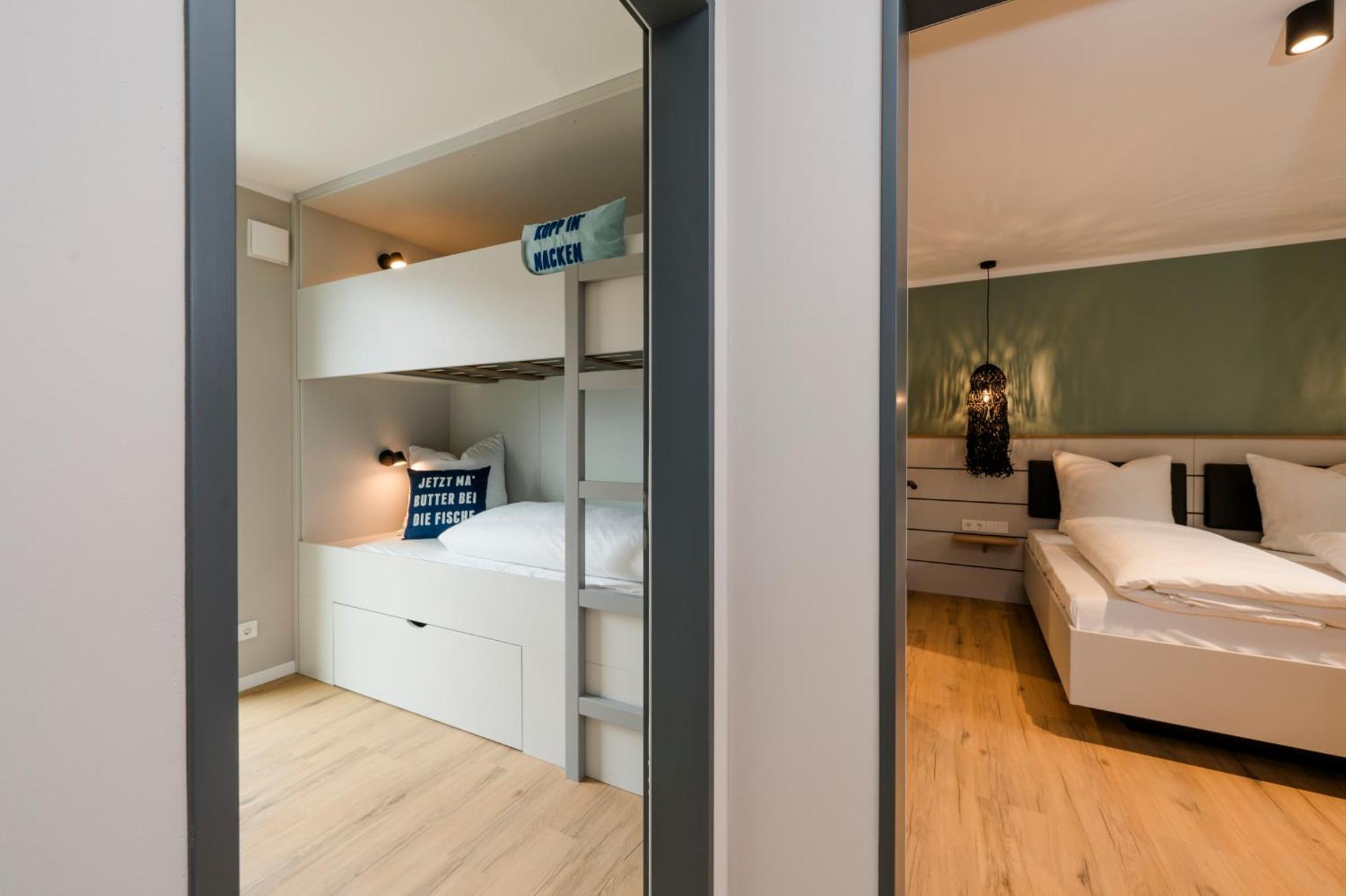 Apartments By Altes Zollamt Husum  Esterno foto